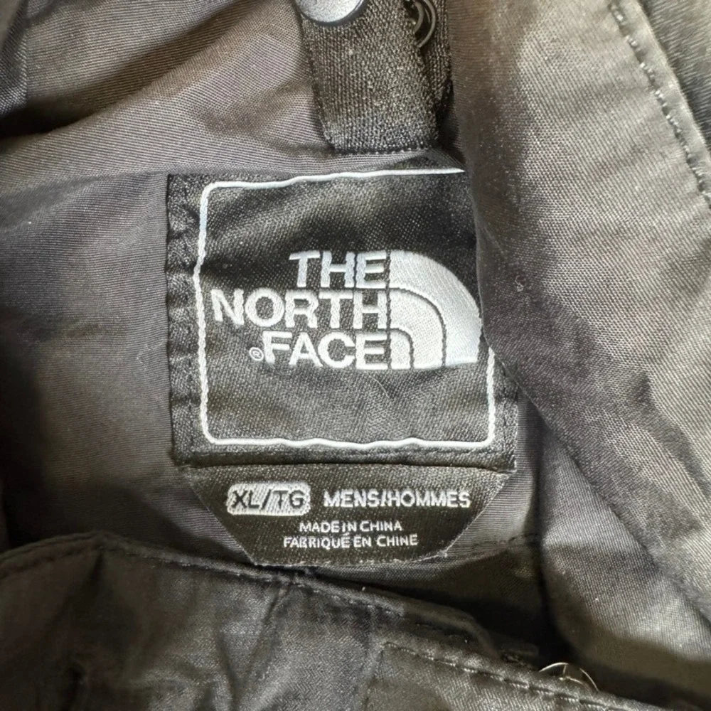 The North Face HyVent Rain Jacket Mens XL Black Waterproof Ripstop Parka Coat
